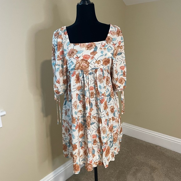 Hawaiian Dress by Hayden Los Angeles - Picture 1 of 5